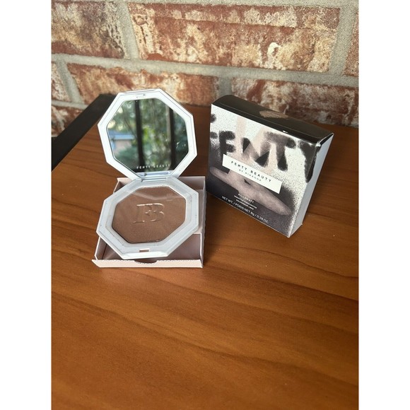 Fenty Beauty Killawatt Freestyle Highlighter MO’ HUNNY Cream - Picture 1 of 6